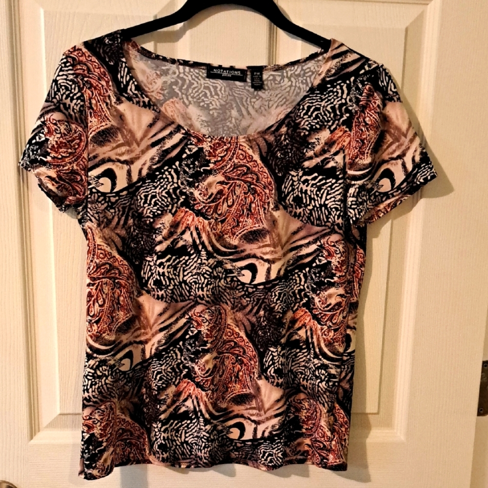 Liz Claiborne Pink and Black Graphic Fitted Tee